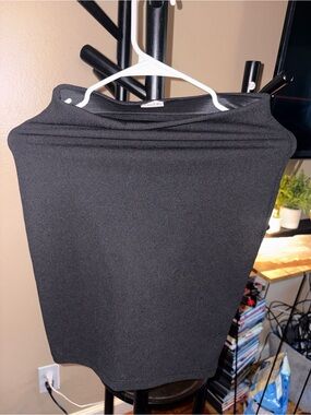 chic Black Pencil Midi Skirt